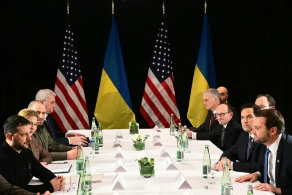 Inside the Week That Upended U.S.-Ukraine Relations raz dc25000